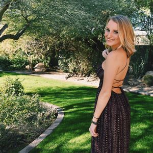 Meet your Posher, Lauren